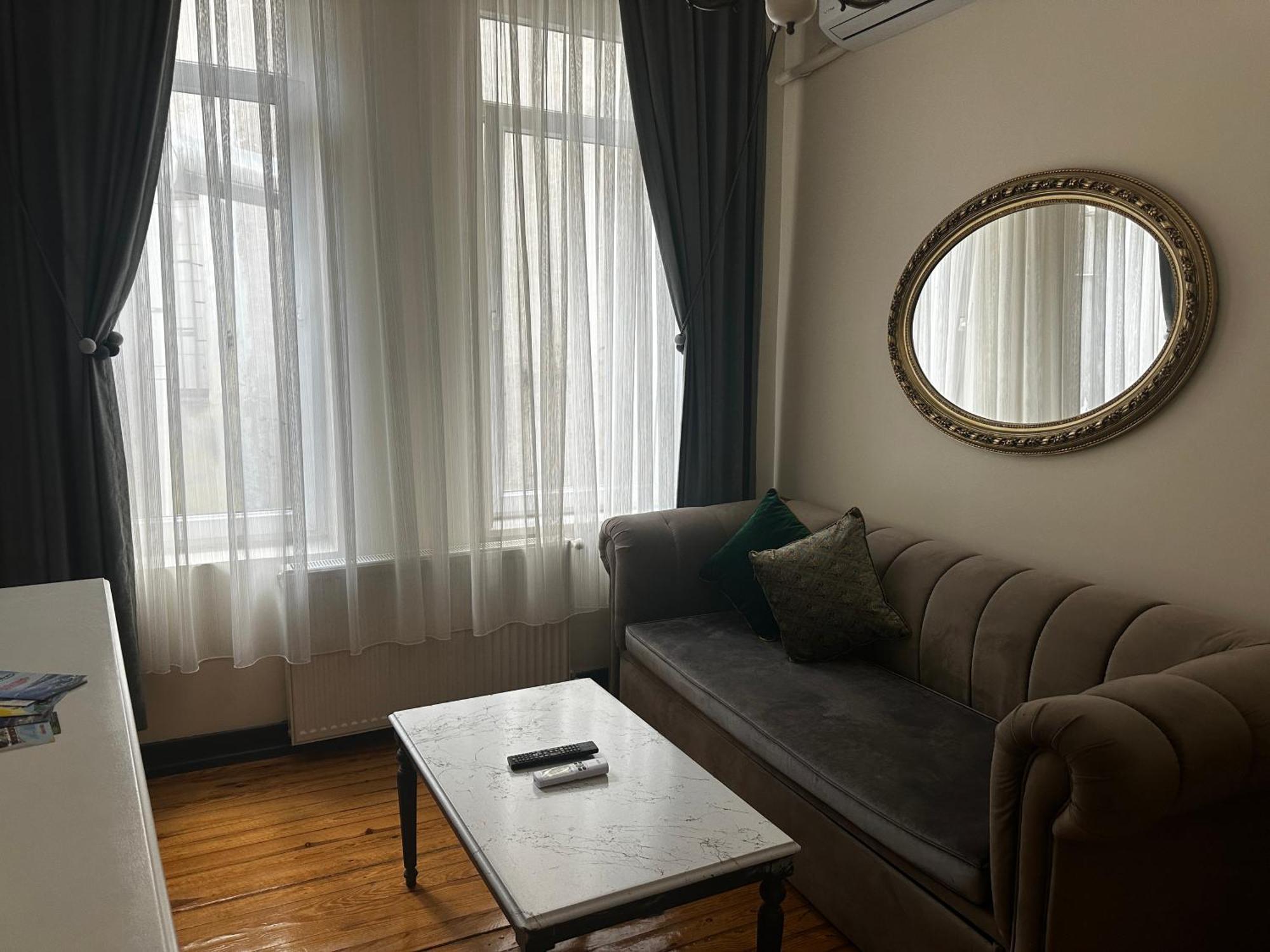 Taksim Green Star Hotel Istanbul Bagian luar foto
