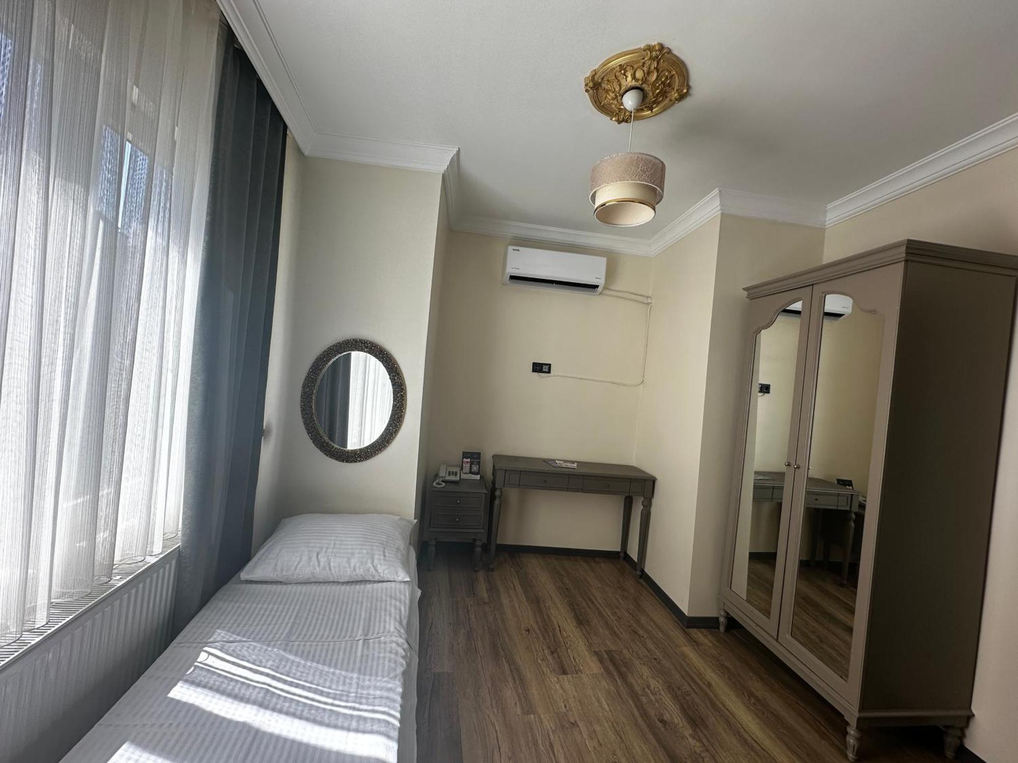 Taksim Green Star Hotel Istanbul Bagian luar foto