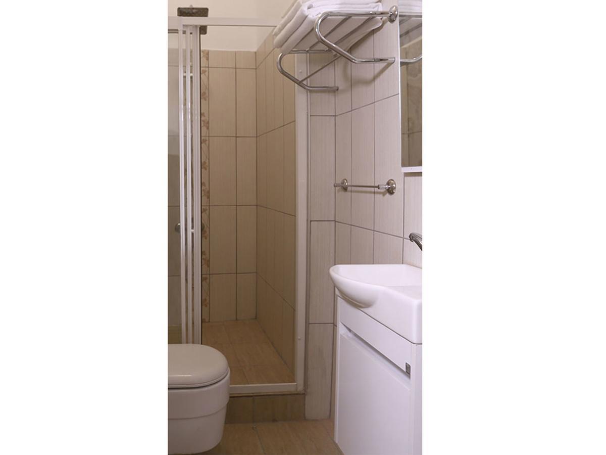 Taksim Green Star Hotel Istanbul Bagian luar foto